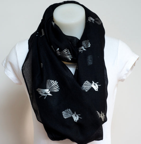 Maori Design Scarve Black Fantail Foil
