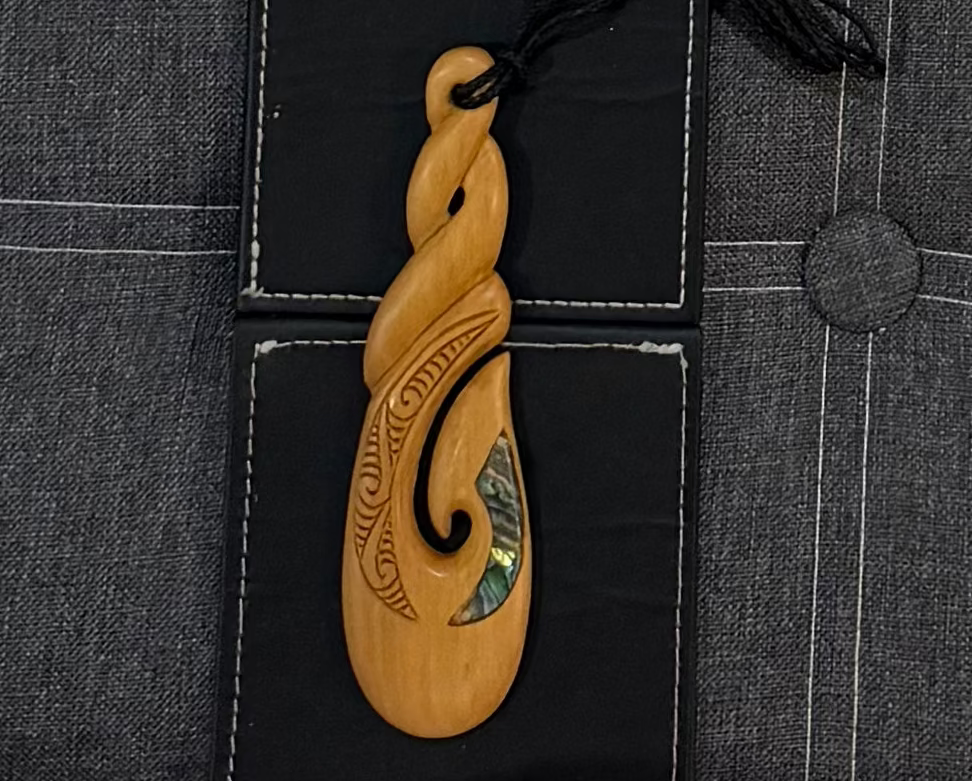 Twist Pendant - Wooden Carving