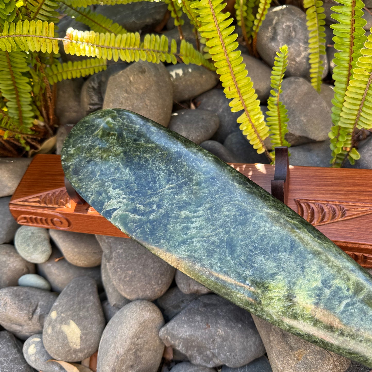 Pounamu Mere