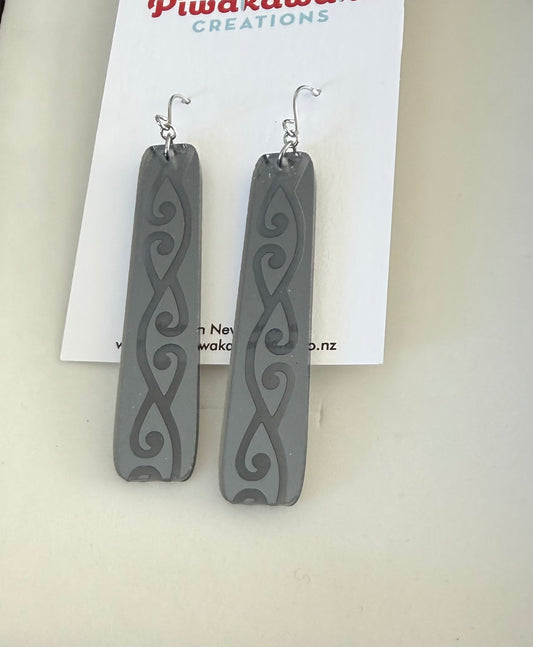 Maori Design Resin - Grey Earrings