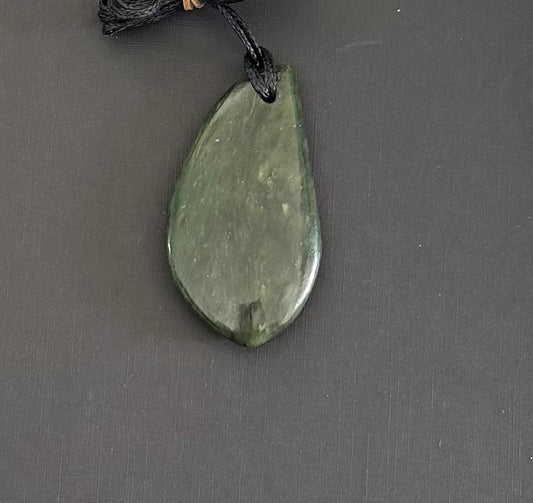 Freeform greenstone pendant - Pounamu Necklace 5