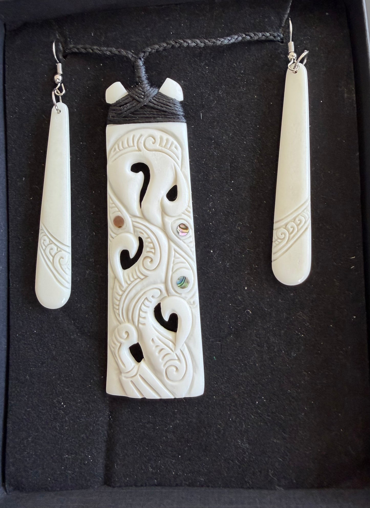 Toki Set - Bone Necklace & Earrings
