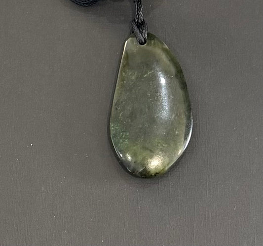 Freeform- Greenstone Pounamu Necklace