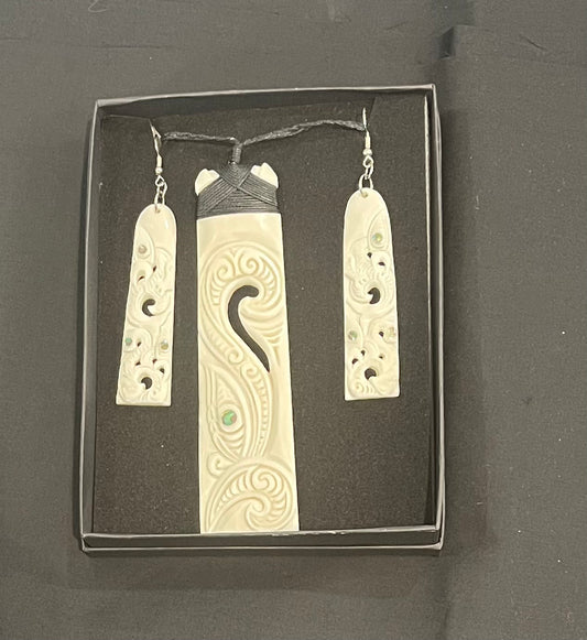 Bone Toki Set - Bone Necklace & Earrings