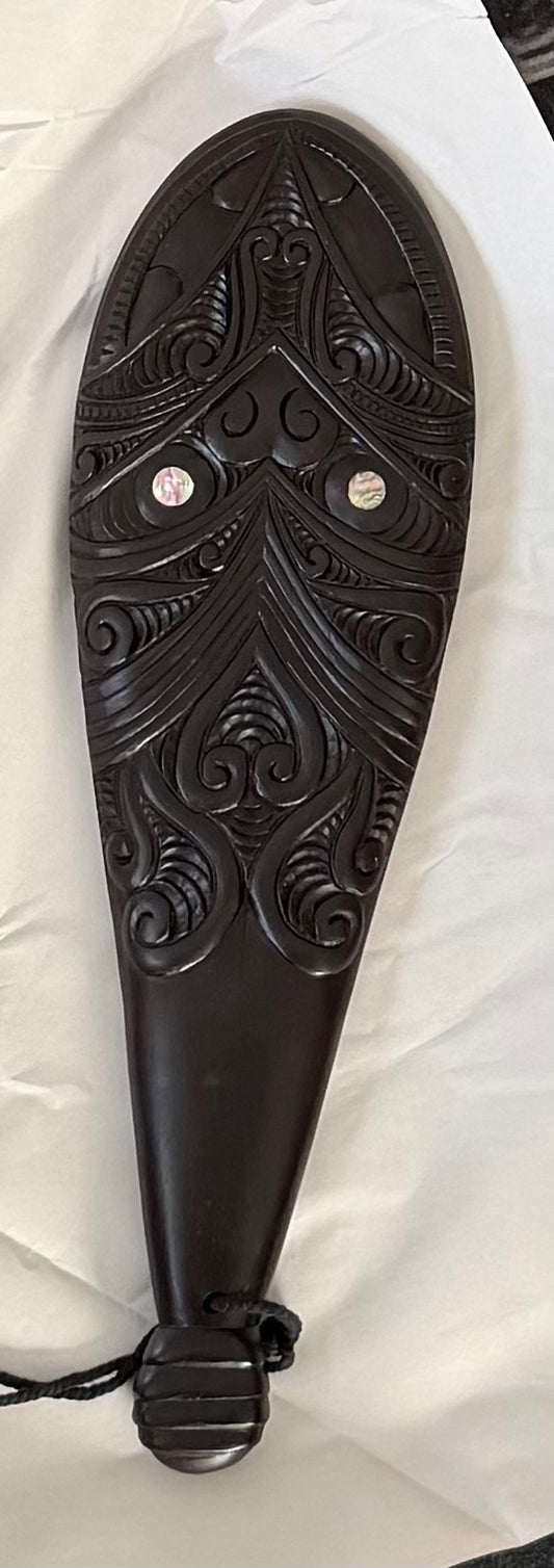 XL Patu - Wood Carving
