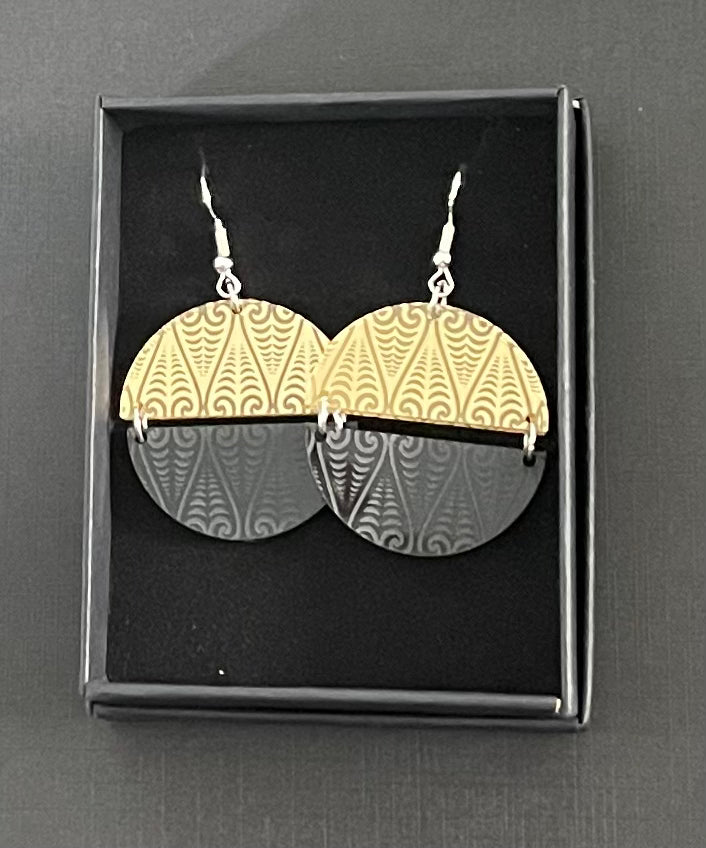 Kowhaiwhai symmetry gold and black Acrylic Earrings