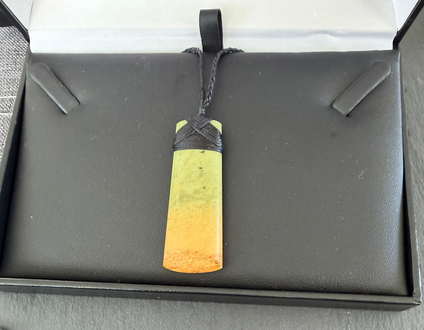 Flower jade Greenstone toki Necklace