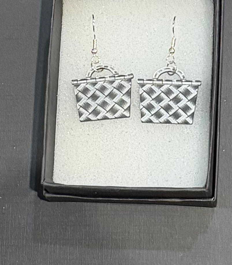 Acrylic silver kete earrings