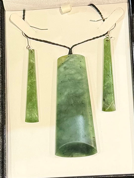 Pounamu Toki set