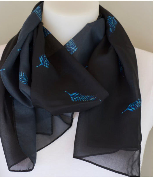 Maori Design Scarve Paua Fern