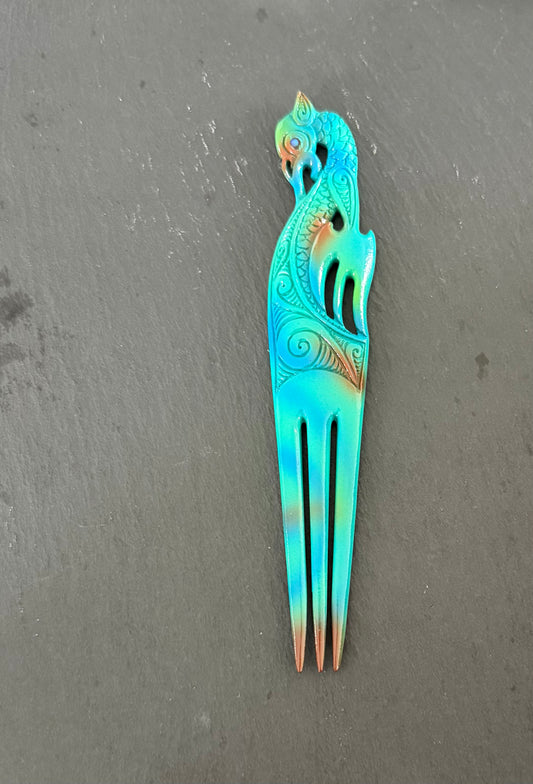 Paua Colour Manaia- Bone Heru