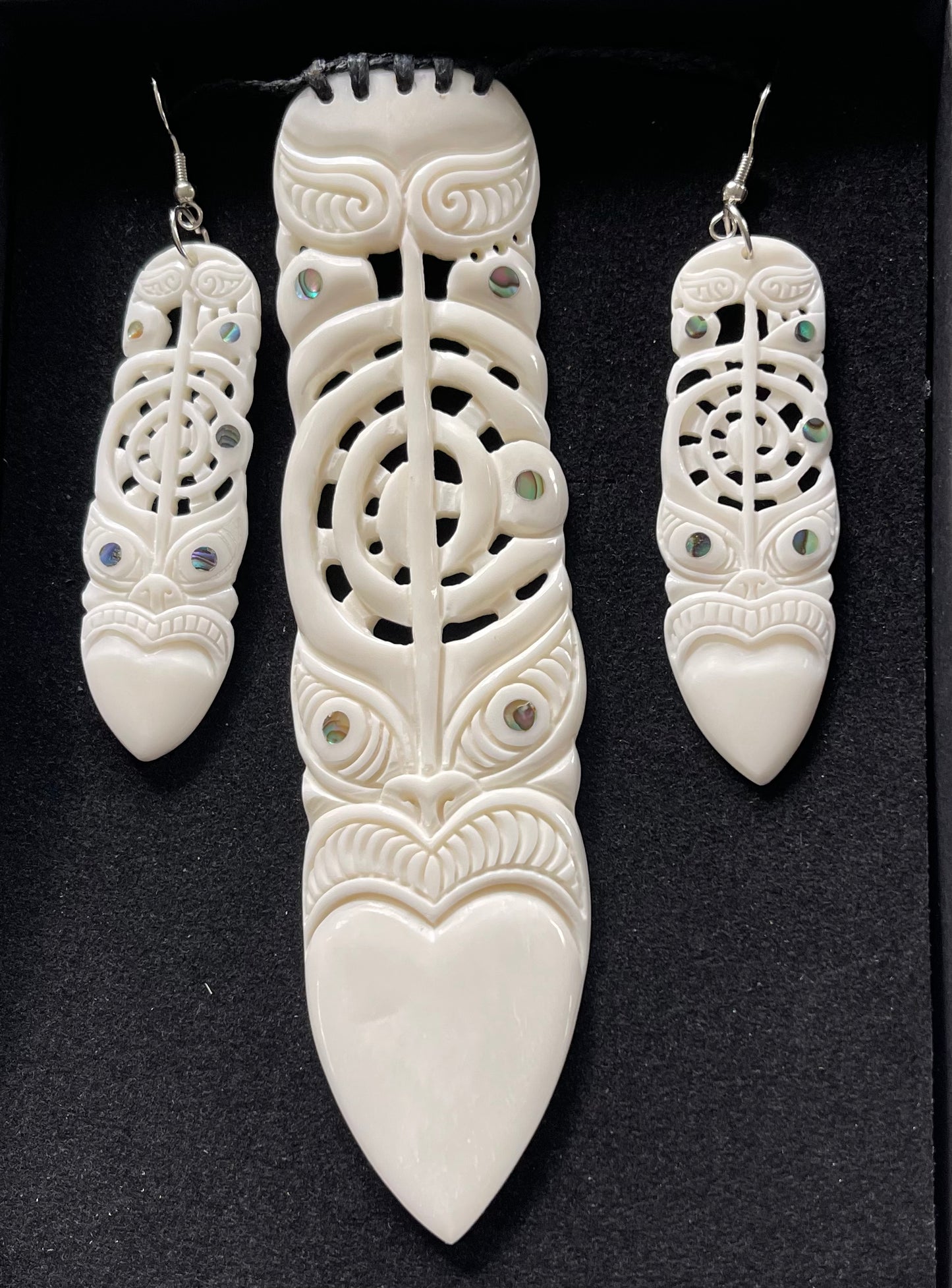 Bone Toki Set - Bone Necklace & Earrings