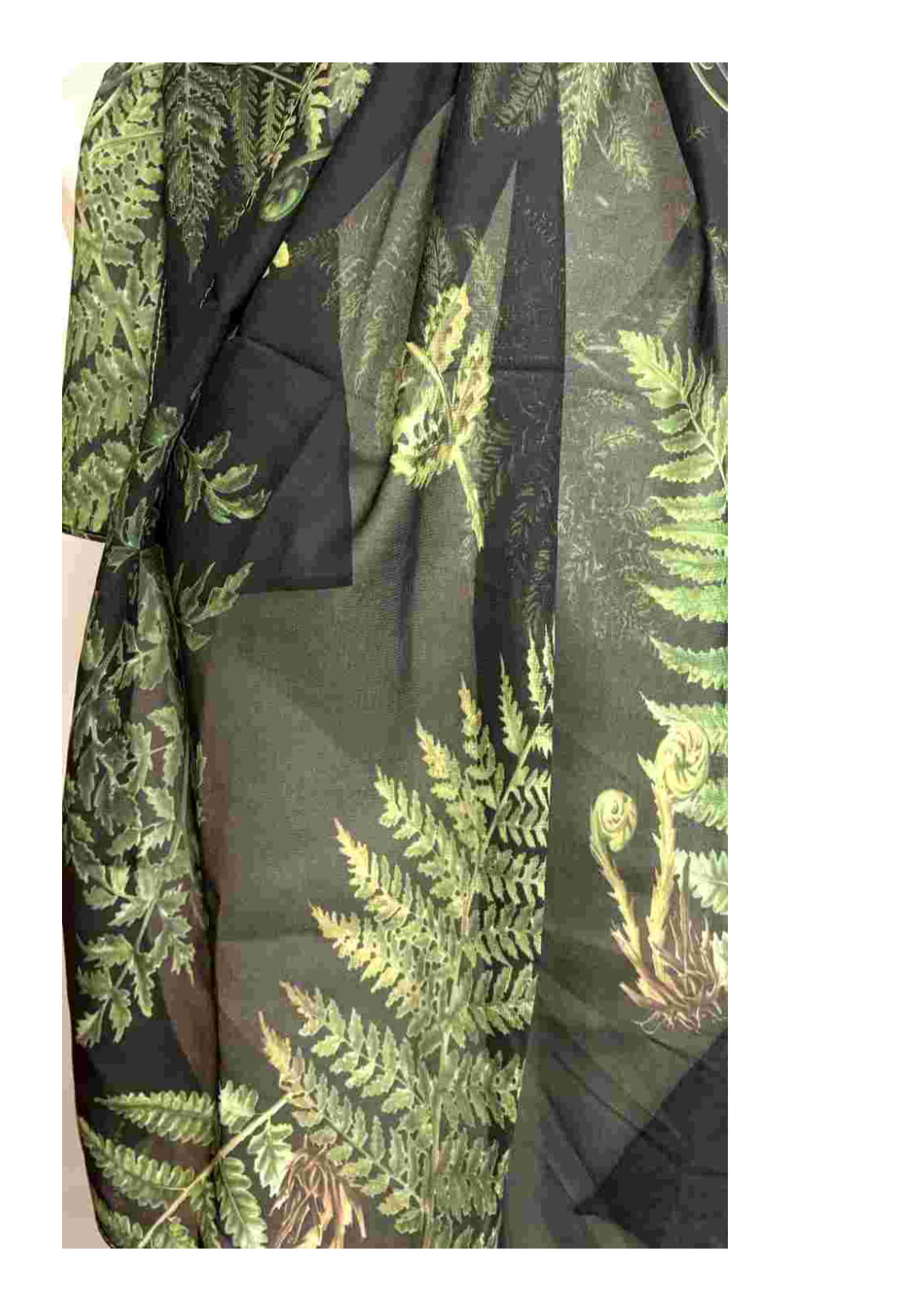 Maori Design Scarve Fern