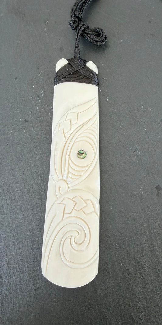 SECONDS Beef Bone Carved Toki. Check out the pictures before you buy as they are marked no1