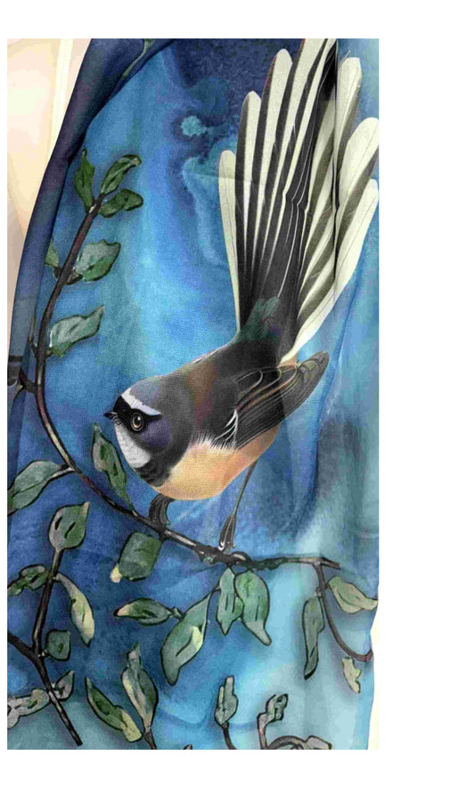 Maori Design Scarve Fantail