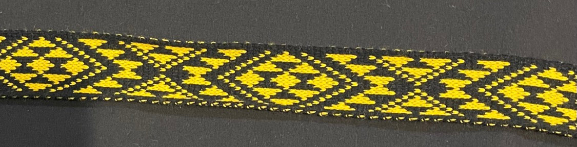 Black and gold Pātiki - Taniko Band 2 in