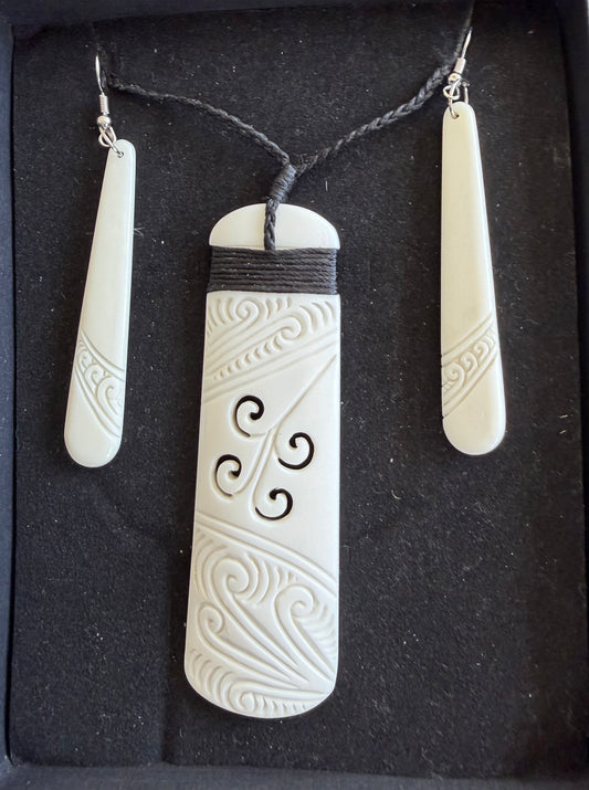 Toki Set - Bone Necklace & Earrings