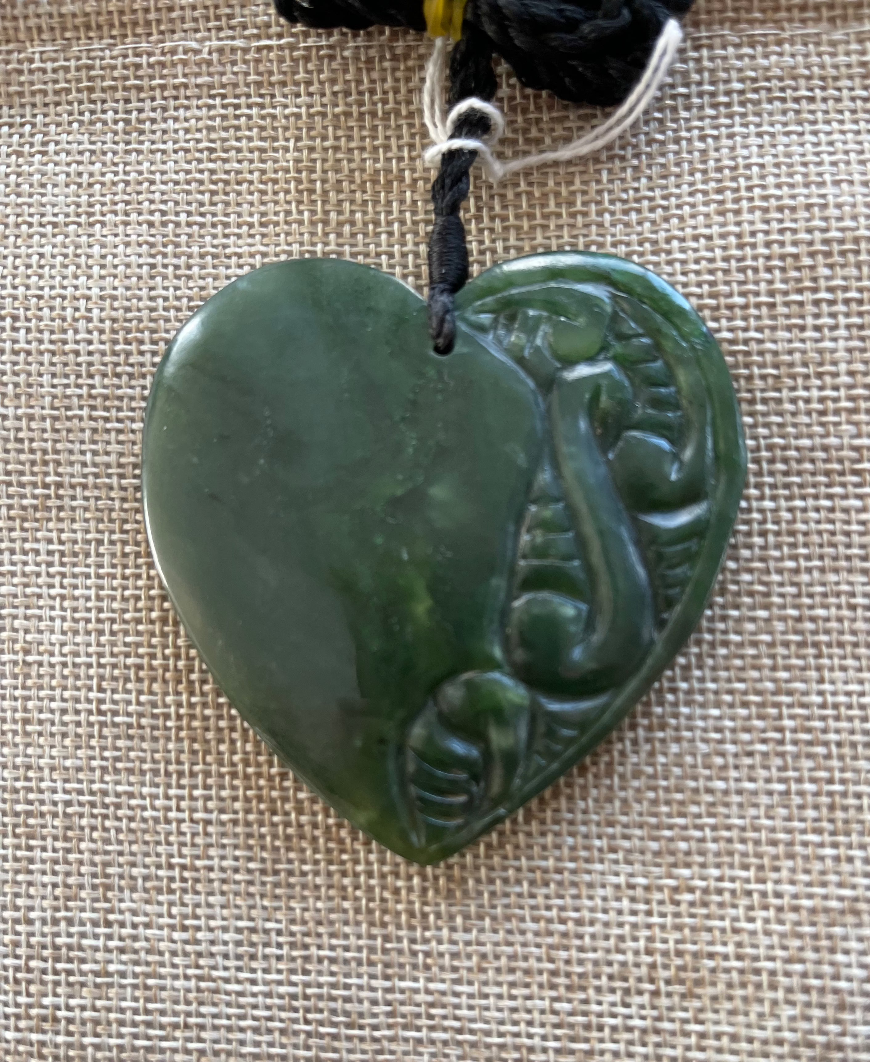 Greenstone Pounamu Heart Necklace - Greenstone Jewellery – An Eye 4 Art