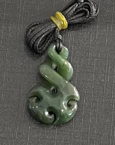 Toki Greenstone Pounamu Necklace - Maori Design Jewellery