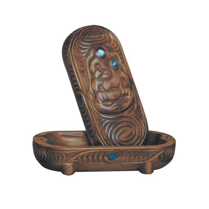 Tiki Waka Huia - Wood Carving