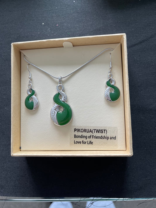 Jade Twist Necklace and Earrings